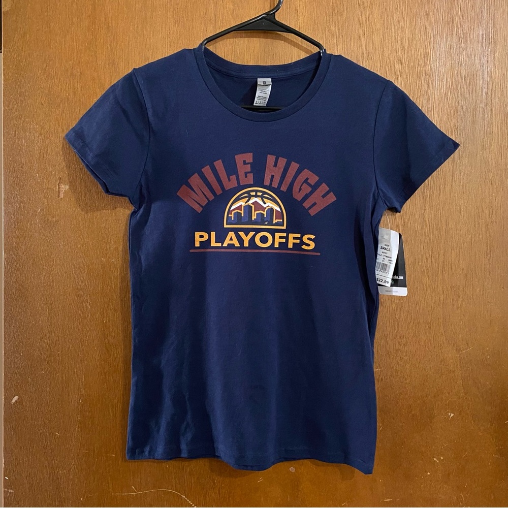 Size Small navy Gildan Mile High Playoffs graphic tee